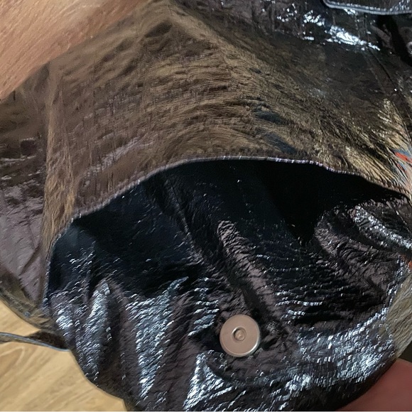 Matt & Nat crinkle vegan leather hobo shoulder bag - Picture 6 of 11